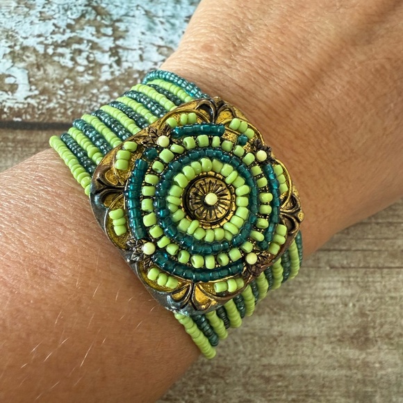 Green blue and bronze Beaded Bracelet - Picture 1 of 5